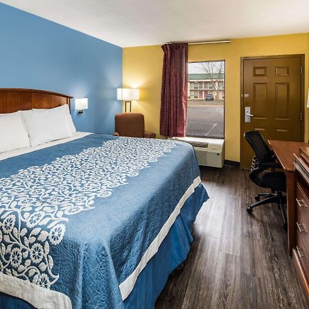 Days Inn By Wyndham Oak Grove/Ft. Campbell Exteriér fotografie