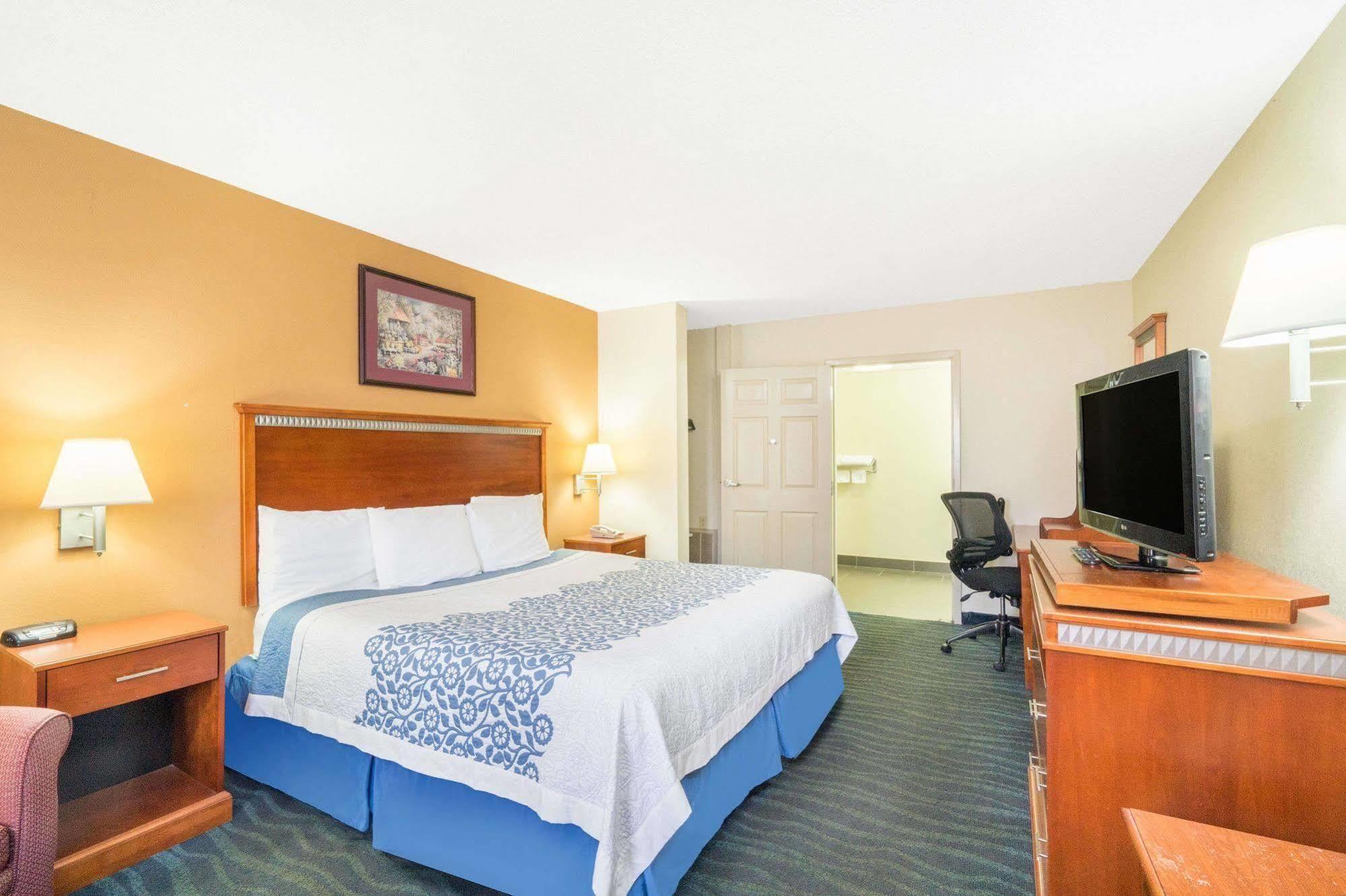 Days Inn By Wyndham Oak Grove/Ft. Campbell Exteriér fotografie