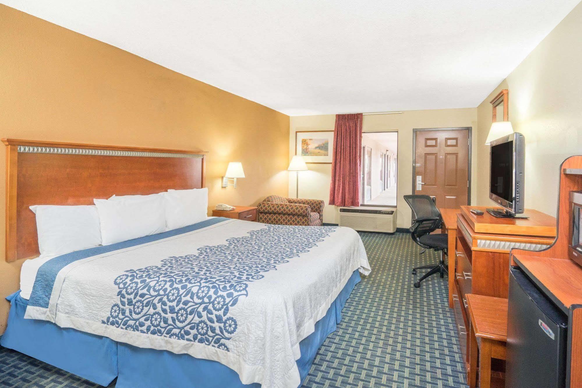 Days Inn By Wyndham Oak Grove/Ft. Campbell Exteriér fotografie
